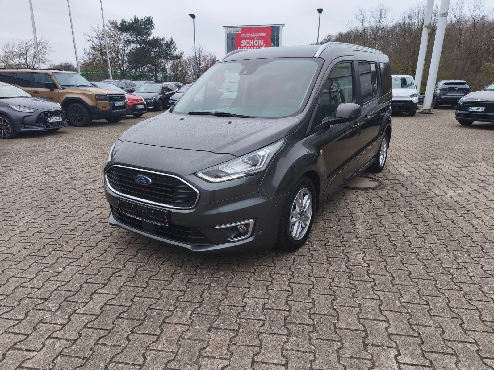 Ford Grand Tourneo Connect Titanium imagem 3