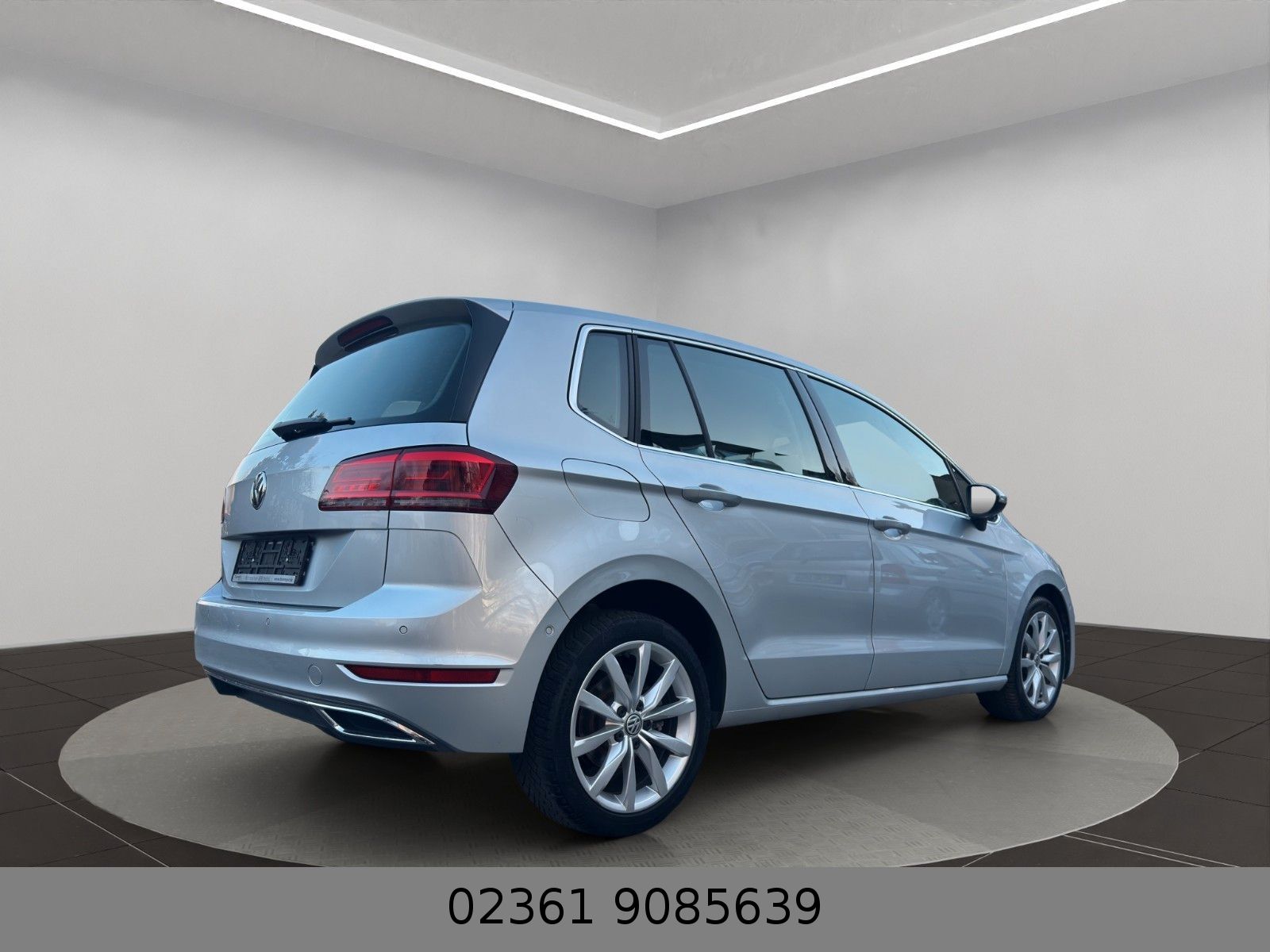 Fahrzeugabbildung Volkswagen Golf Sportsvan VII Highline Automatik/Navi