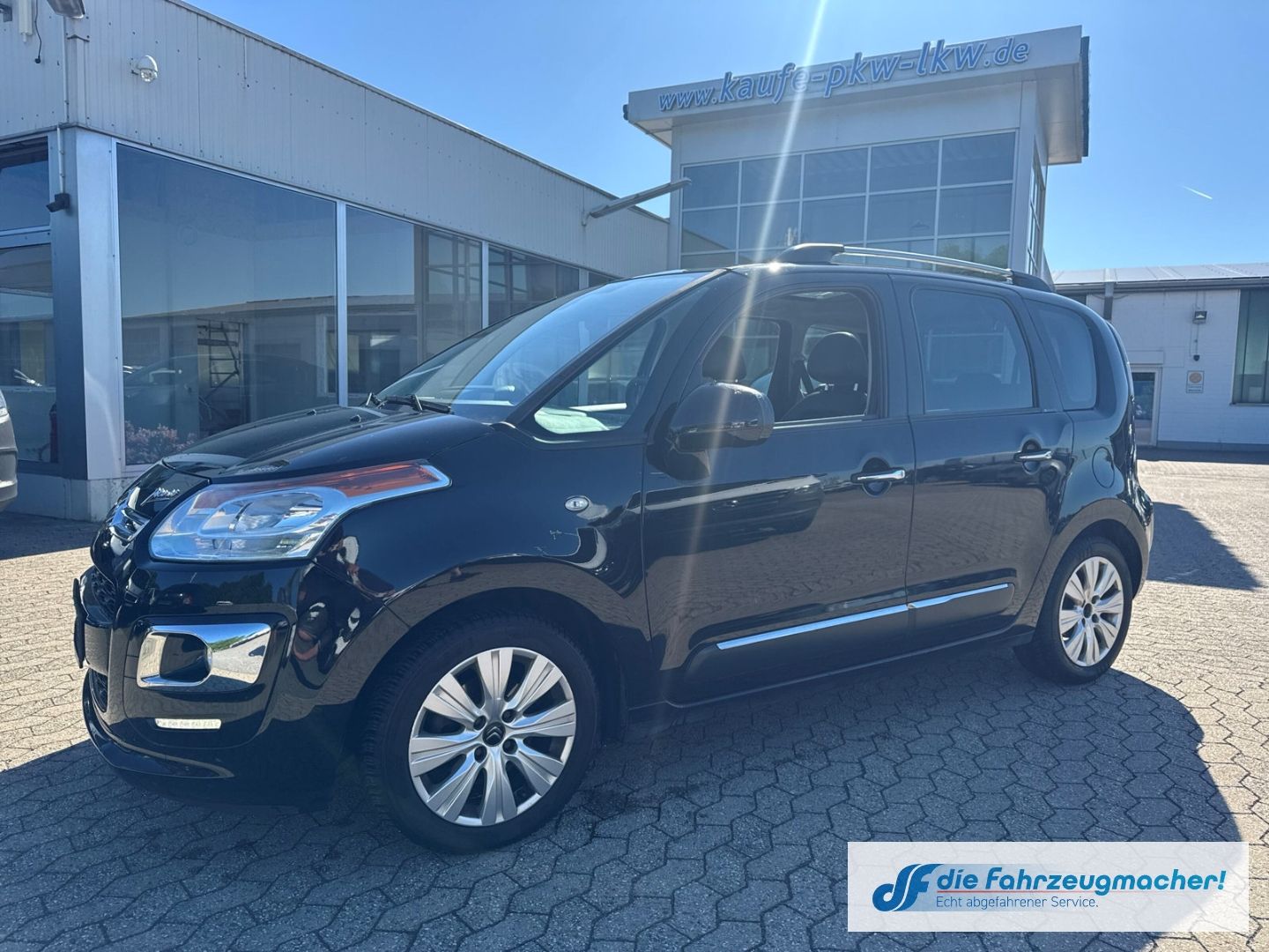 Fahrzeugabbildung Citroën C3 Picasso Exclusive 1,6HDi Pano TÜV 05/27 *EXPO
