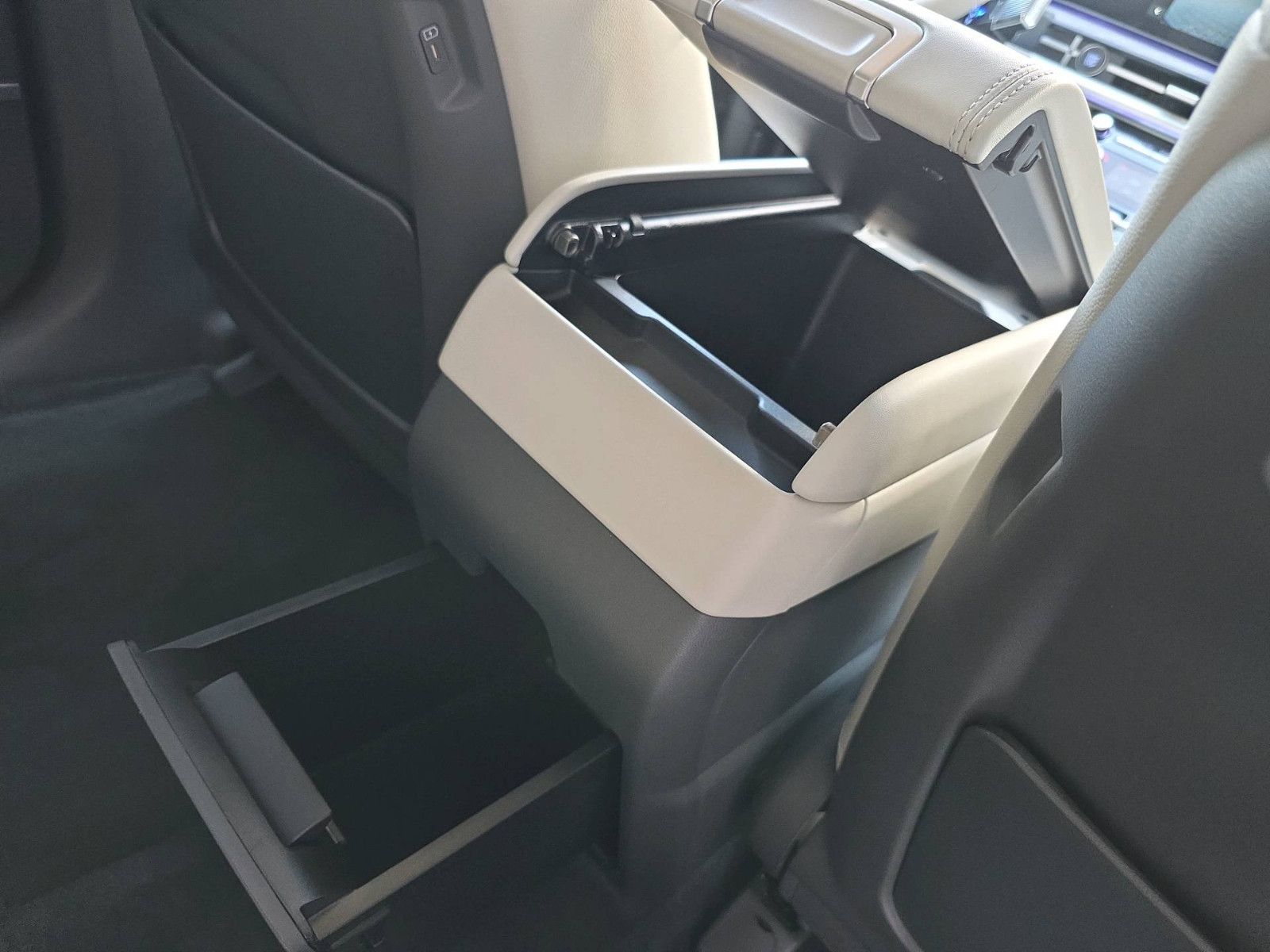 Hyundai Santa Fe – Bild 19