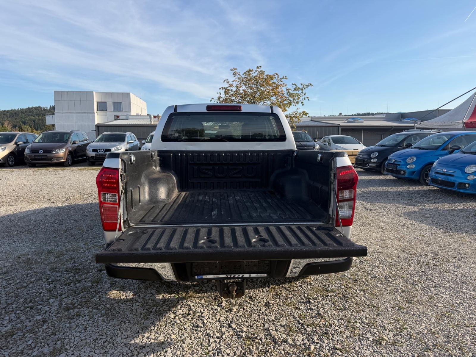 Isuzu D-Max Double Cabine 2.5 TD 163ch BVA - Attelage - Carnet entretien - Non fumeur