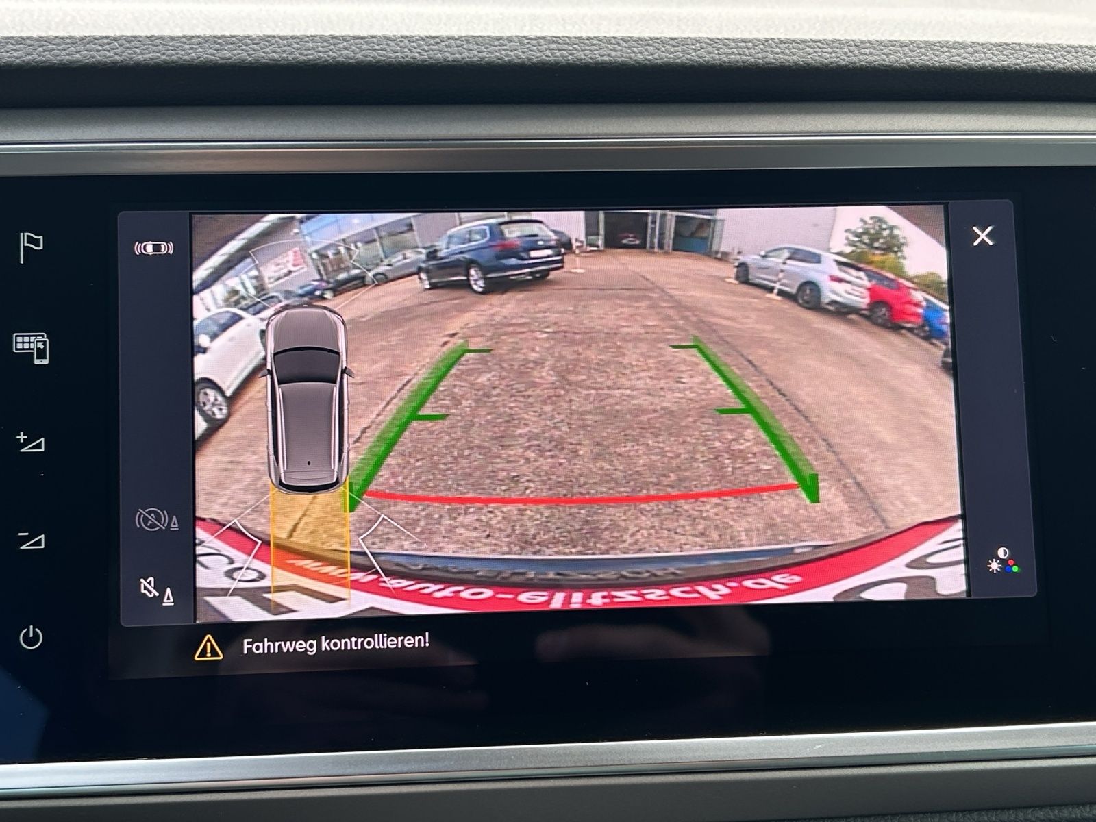 Fahrzeugabbildung SEAT Ateca TDI Xperience DSG LED AHK Navi ACC RFK SH