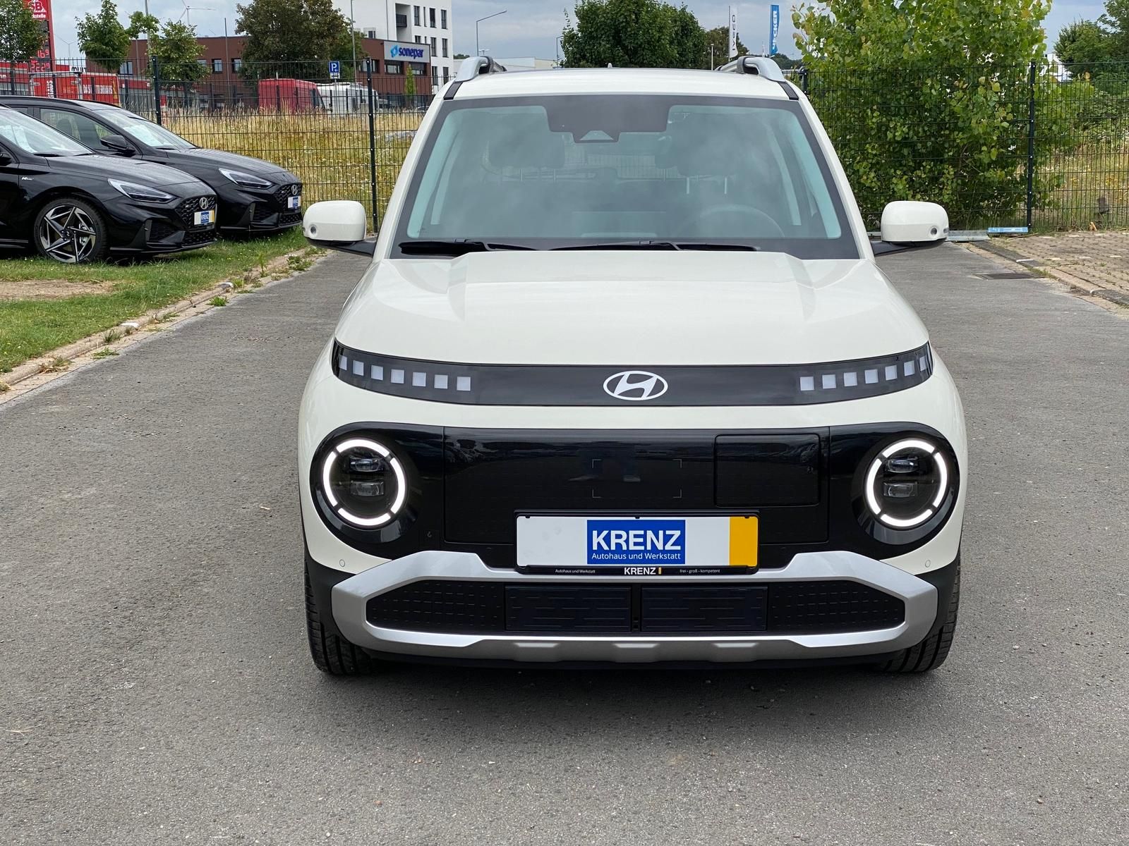 Fahrzeugabbildung Hyundai INSTER Elektro 85 kW APP+KLIMA+ACC+KAMERA+17"Alu