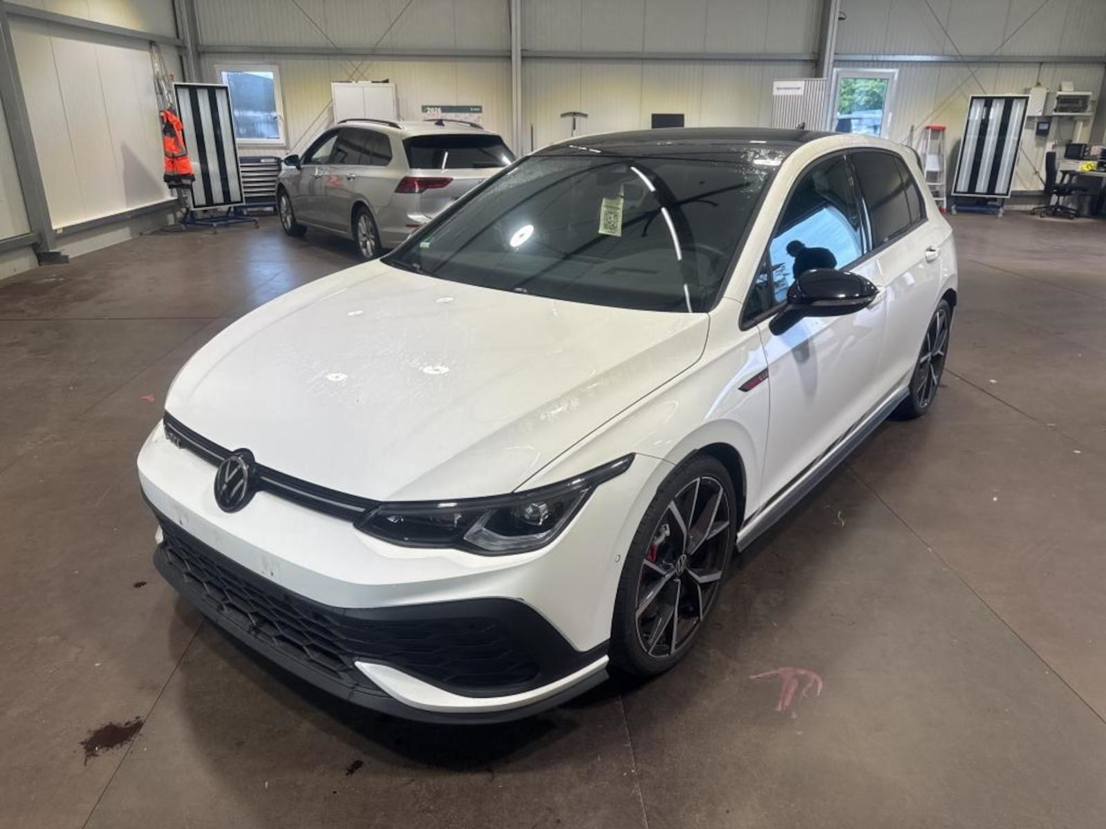 Volkswagen Golf 8 GTI Clubsport 2.0 TSI Black*PANO*HARMAN-K