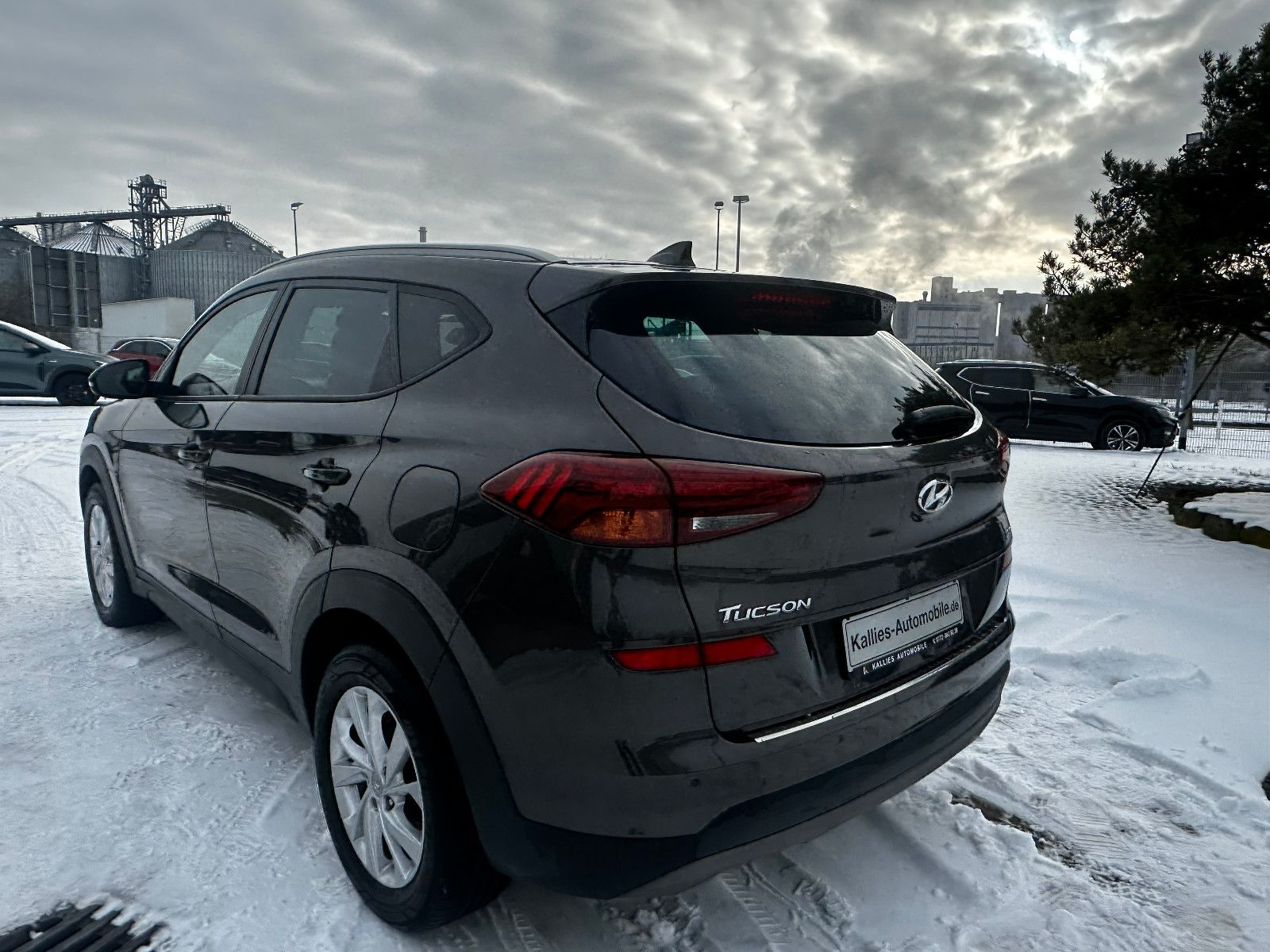 Fahrzeugabbildung Hyundai Tucson 2WD Navi Klimaautom. 2. Hand Top Zustand