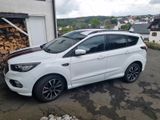 Ford Kuga 2,0 TDCi 4x2 110kW ST-Line ST-Line - Ford Kuga von privat
