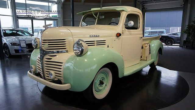 Dodge 1942 Pick up V6 * Neu Restauriert *Showcar*