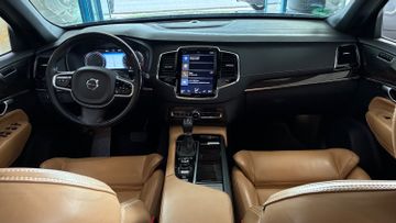 Volvo XC90 - 8
