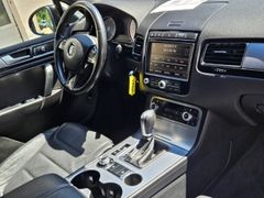 Fahrzeugabbildung Touareg V6 TDI BMT R-Line-Paket Interieur 4Motio