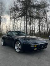 Porsche 944 - schwarze Porsche 944