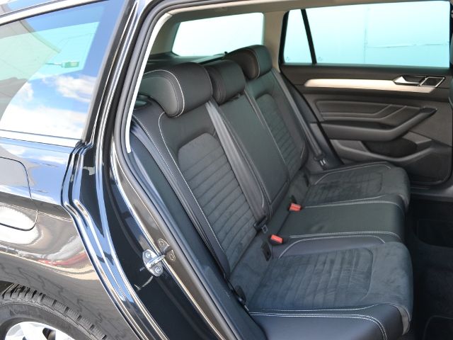 Passat Variant 2.0 TDI DSG Elegance AHK/MATRIX/N