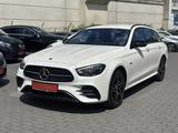 Mercedes-Benz E 300 de AMG / 4M / DISTR /  BUSINESS PAKET - Mercedes-Benz E 300 in Hannover