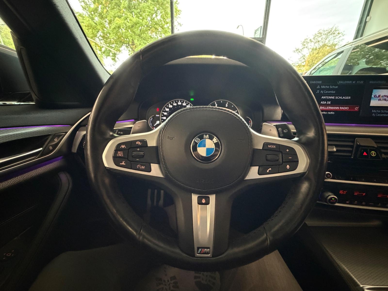 BMW 530d Touring xDrive M Sport Paket Head Up