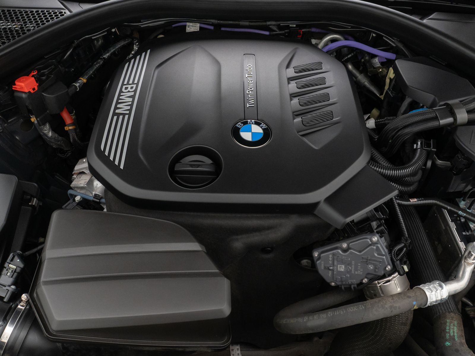Fahrzeugabbildung BMW 320d xD M Sport HUD HiFi DAB Individual Panorama