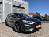 Ford Focus ST-Line Limo. Navi+Sitzhzg+Klimaaut - Ford Focus mit Benzin-Antrieb: Automatik
