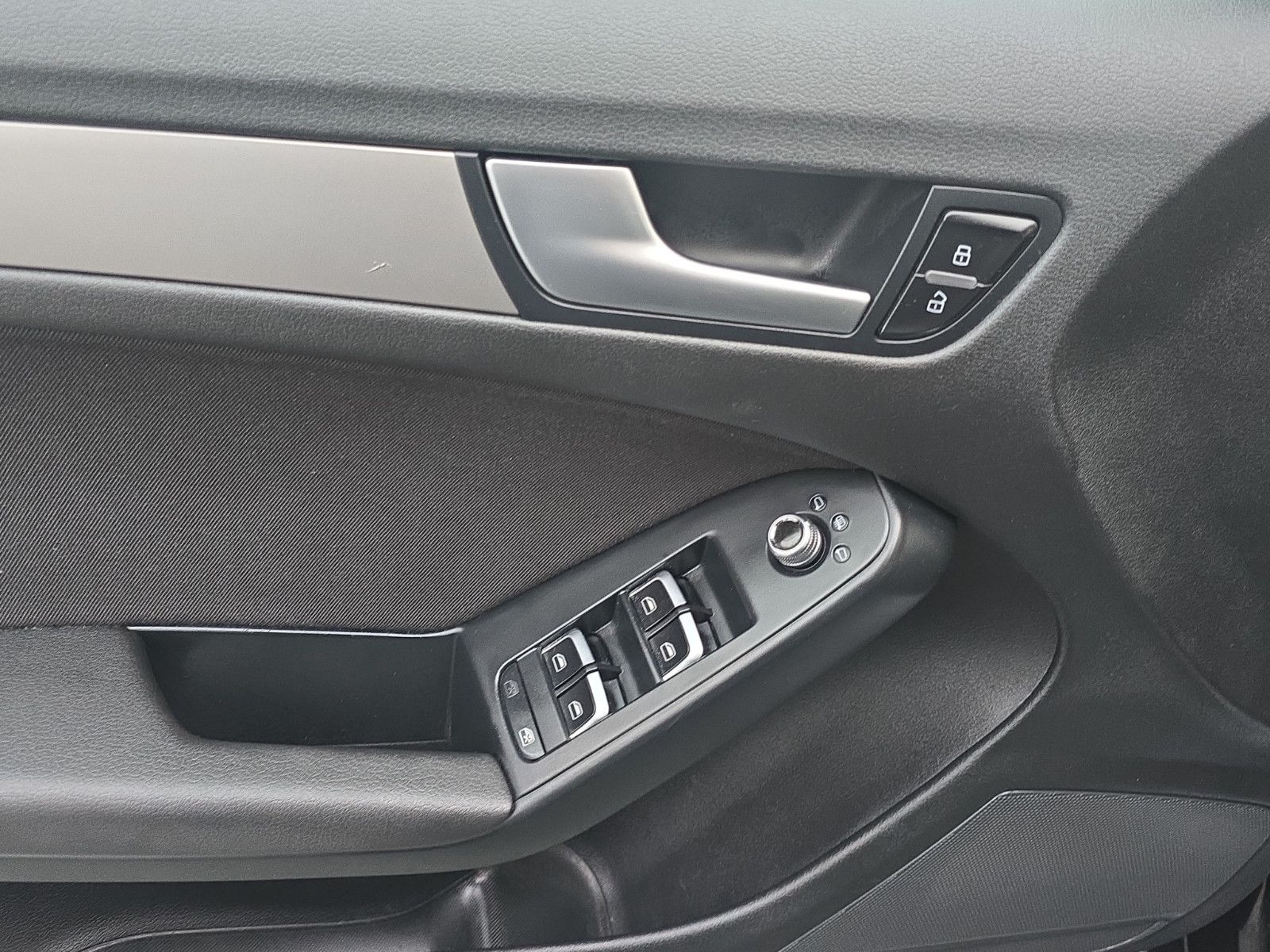 Fahrzeugabbildung Audi A5 Sportback 2.0 TDI S-LINE PDC+AHK+KLIMA