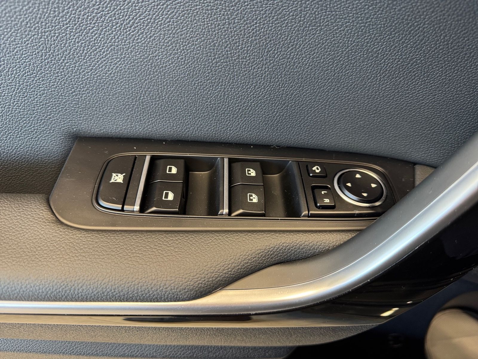 Fahrzeugabbildung Kia CEED_5 1.5T 48V DCT 140 FED DES JBL