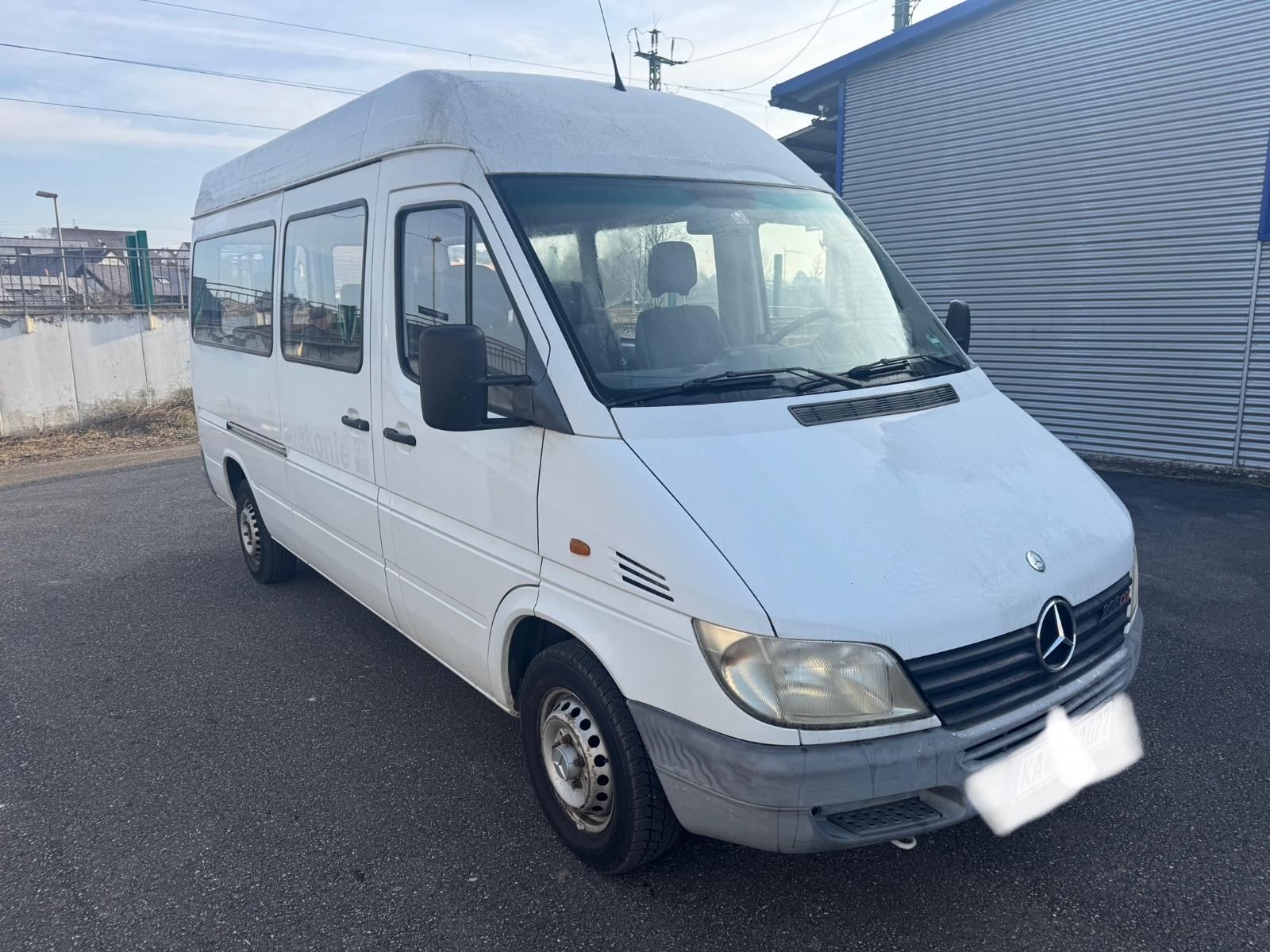 Mercedes-Benz Sprinter Kombi 208 CDI