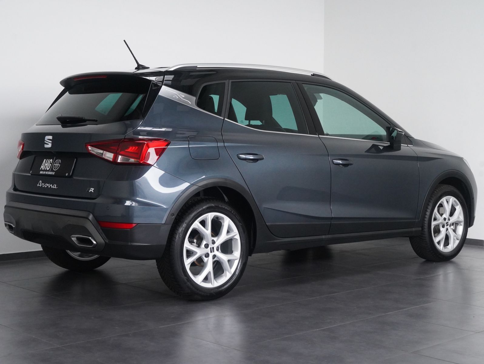 Fahrzeugabbildung SEAT Arona 1.5 TSI DSG FR LED/ACC/DAB/CARPLAY/KAMERA