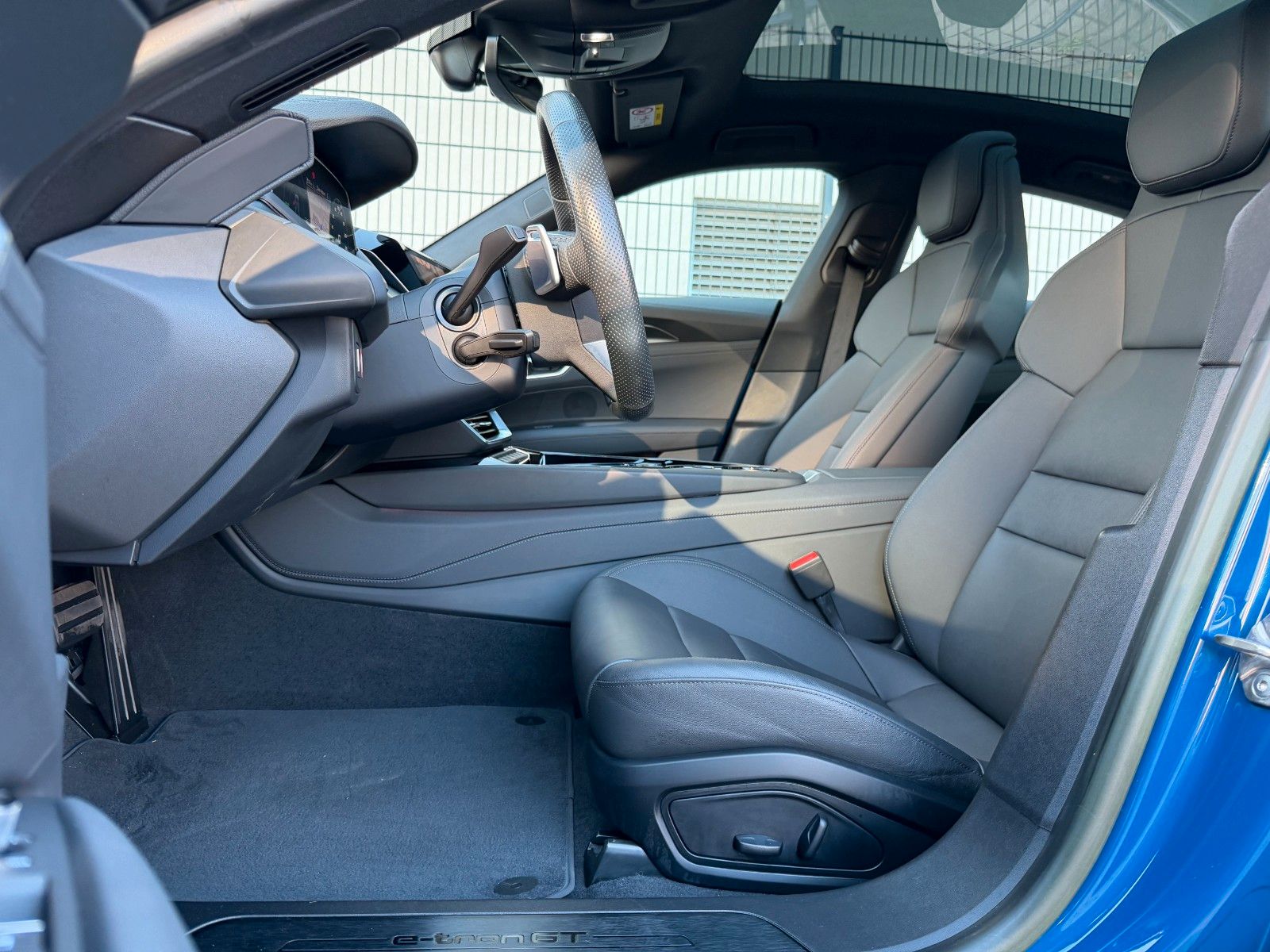 Audi e-tron GT quattro PANO ACC RFK B&O MATRIX LUFT foto 4
