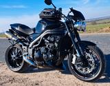 Triumph Speed Triple 1050 - TRIUMPH 2010 SPEED TRIPLE