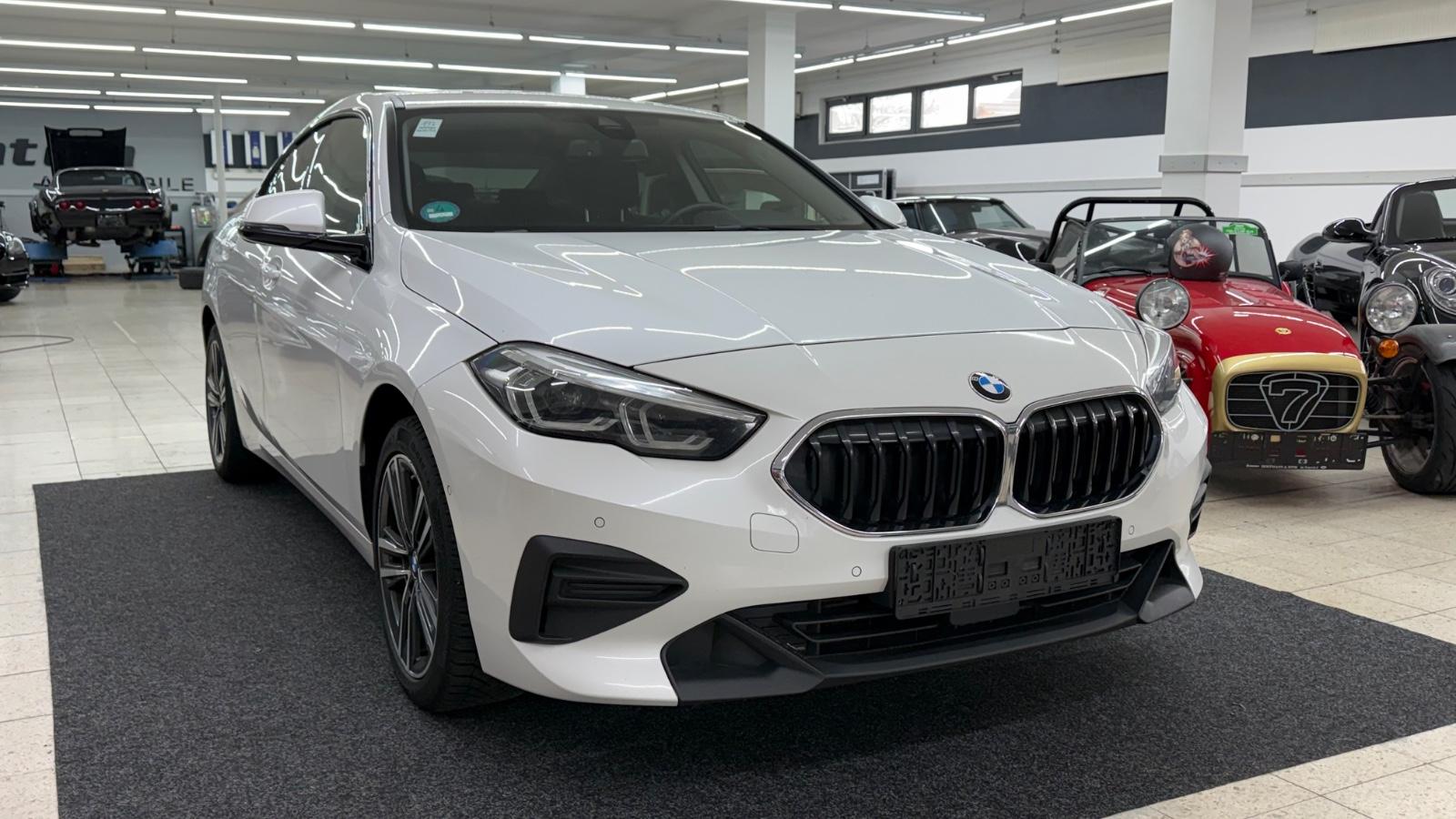 BMW 2er Gran Coupe 220 d xDrive*4x4* LED*AUT*1 Hd
