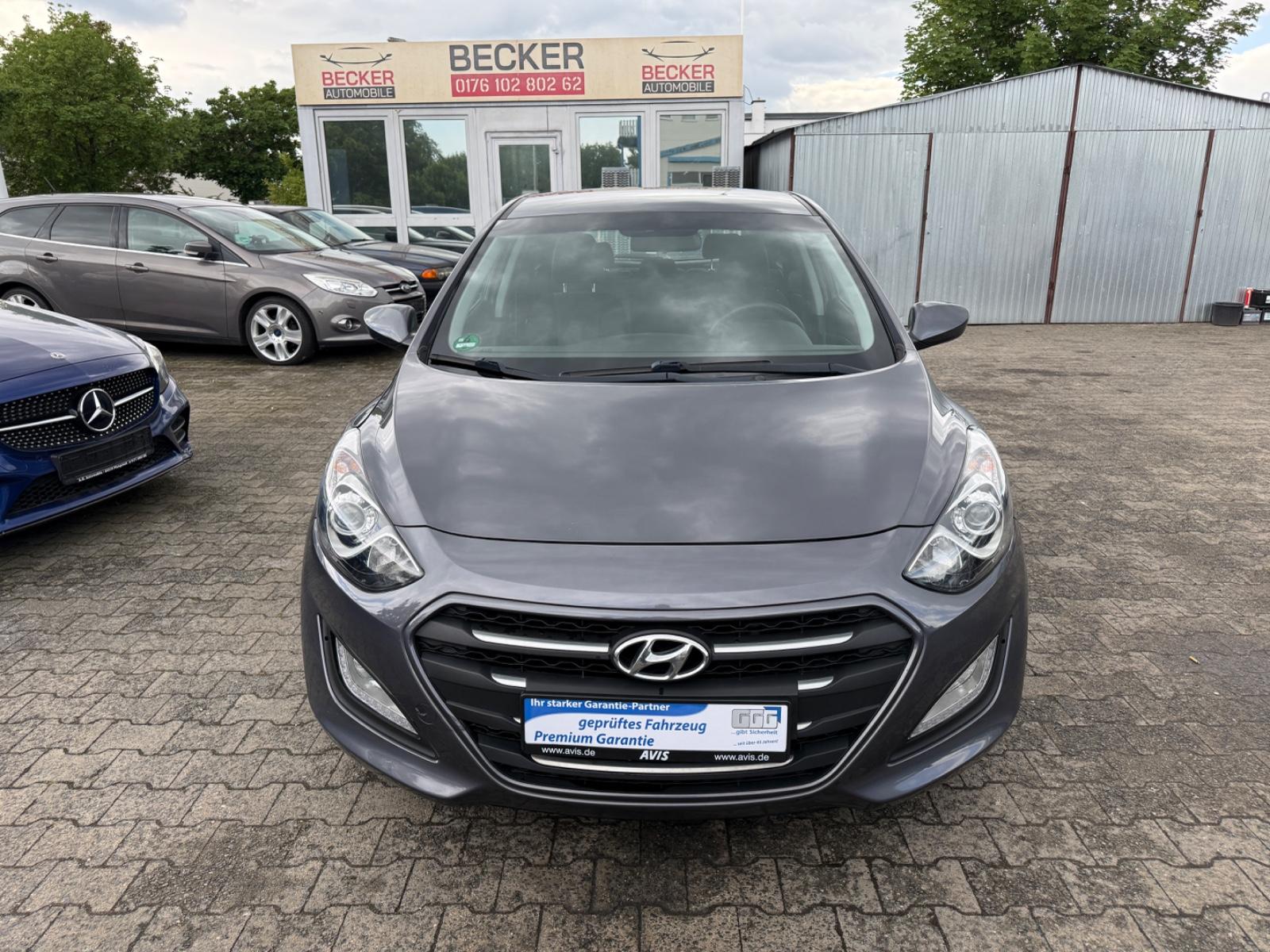 Hyundai i30 blue /Tüv-Neu/Garantie/Inspektion.Neu/Klima/