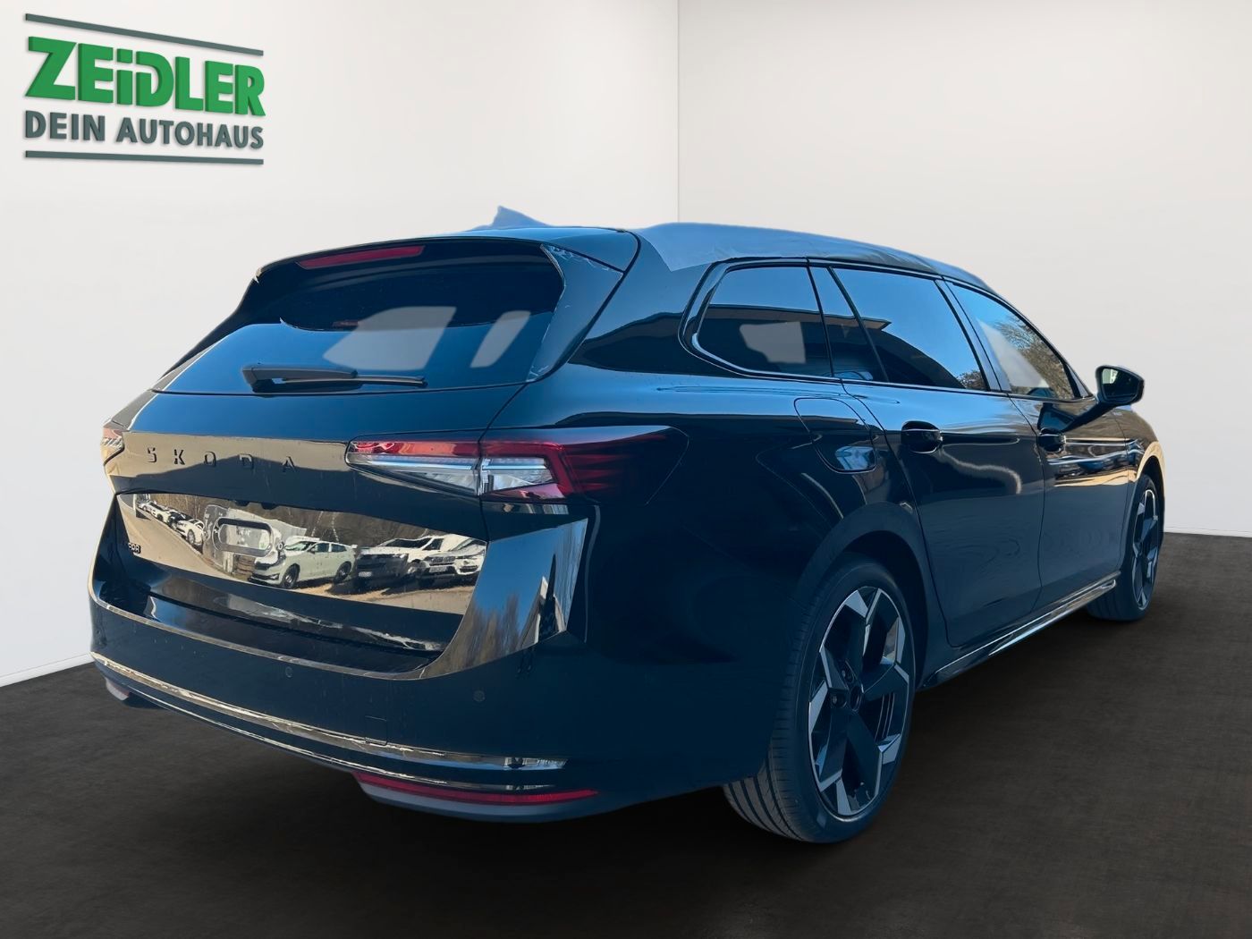 Skoda Superb Combi Sportline 2,0 TSI DSG Navi AHZV imagem 3