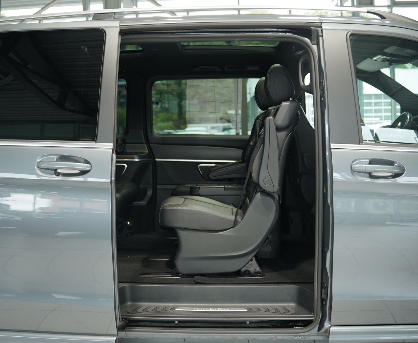 Mercedes Benz V 250