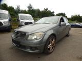 Mercedes-Benz C 200 C -Klasse T-Modell *KAM*AHK*NAVI* - Mercedes-Benz C 200 aus 2011 mit Diesel-Antrieb: Kombi