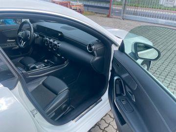Mercedes CLA 200 Shooting Brake - 6