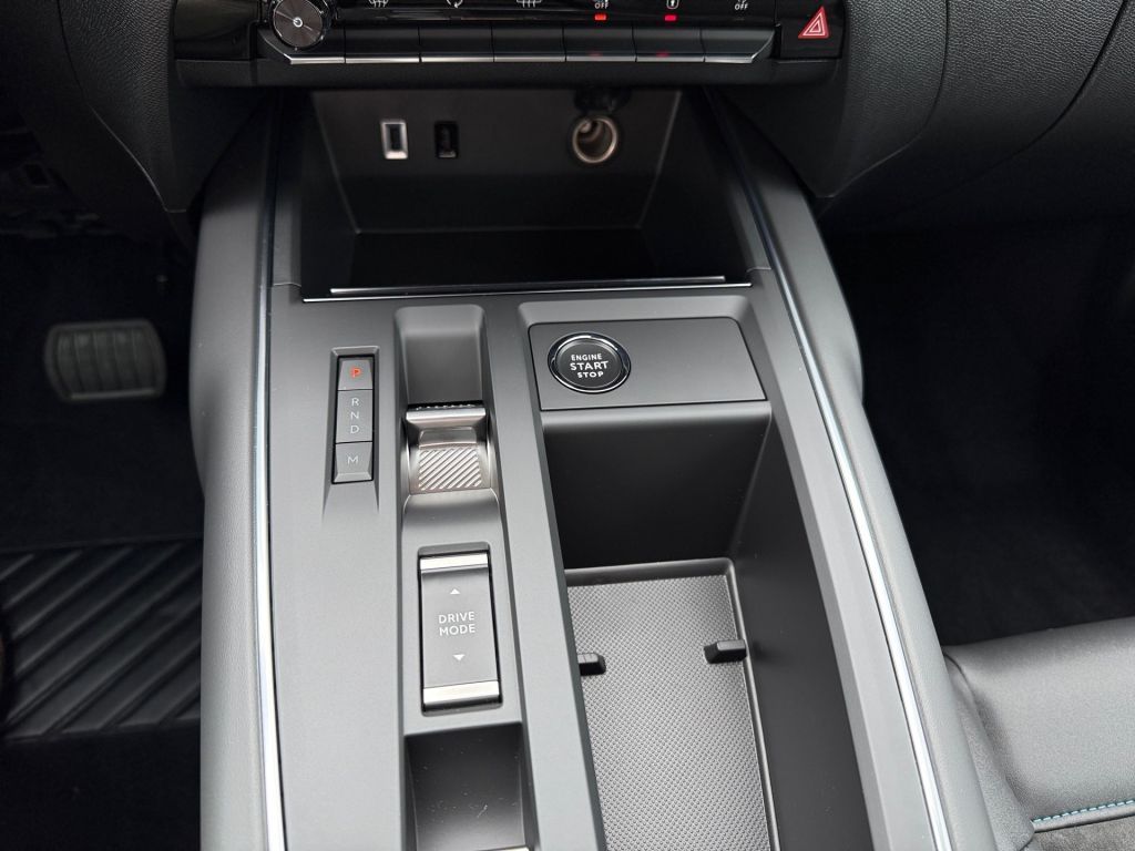 Fahrzeugabbildung Citroën C5 Aircross Hybrid 145 ë-DSC6 MAX