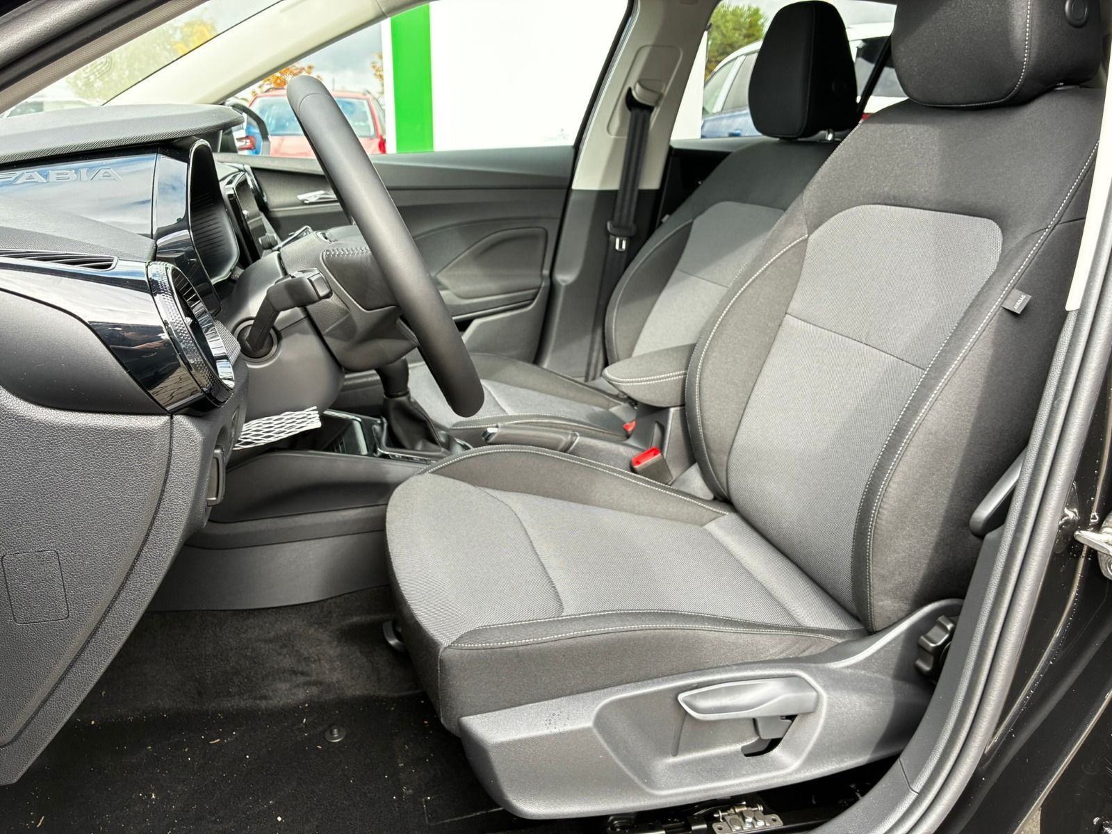 Fahrzeugabbildung SKODA Fabia 1.0 TSI Selection OPF