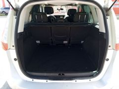 Fahrzeugabbildung Grand Scenic III  BOSE Edition 1.5 dCi 110 FAP E