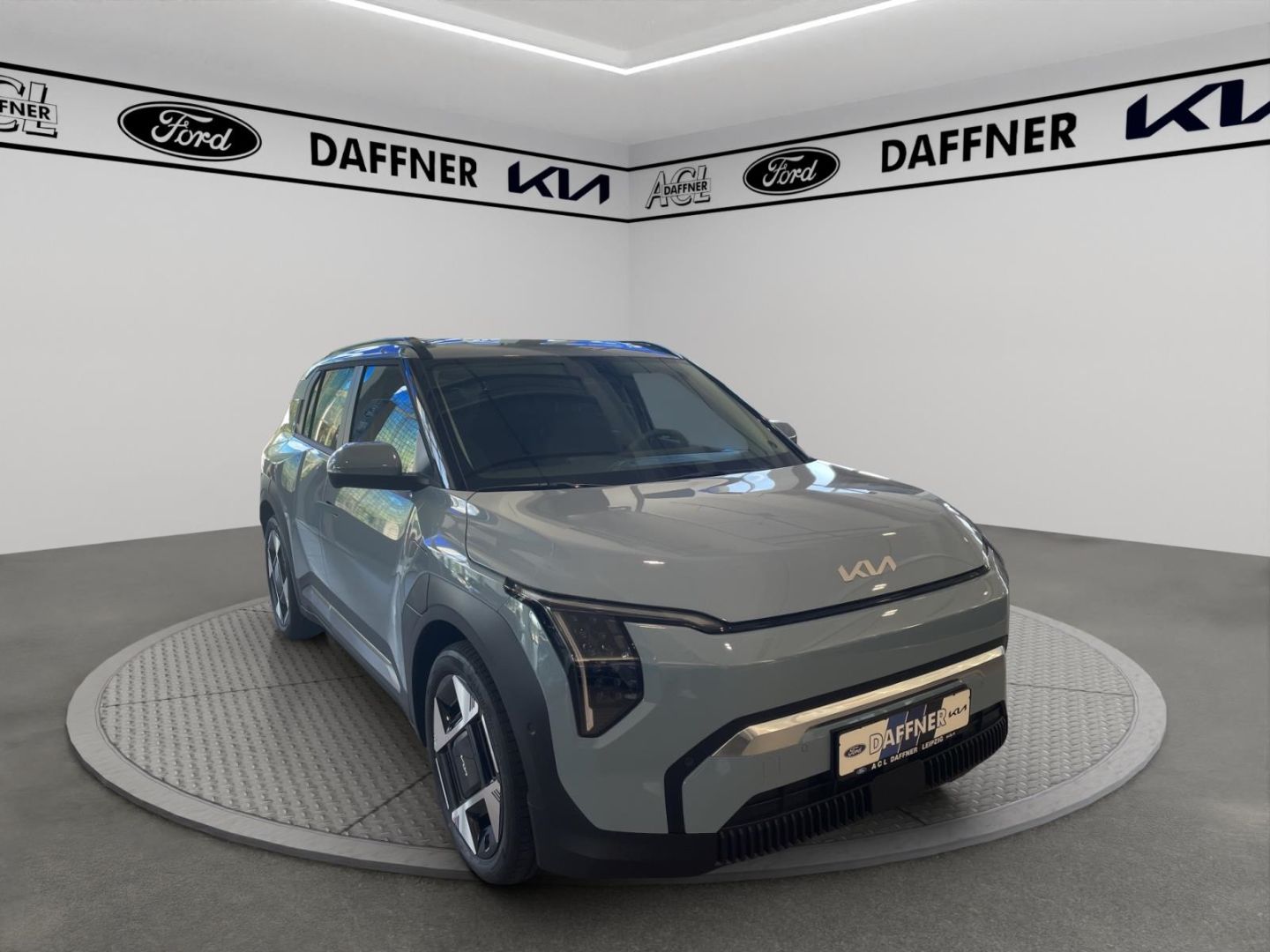 Fahrzeugabbildung Kia EV3 150 kW Earth Navi 360° Kamera LED El. Heckkl