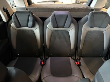 MYAUTOCENTER – Gebraucht- und Jahreswagen mit Werkstattservice in Pfaffenhofen Citroën C4 *KEYLESS*MASSAGE*TEMPO*NAVI*