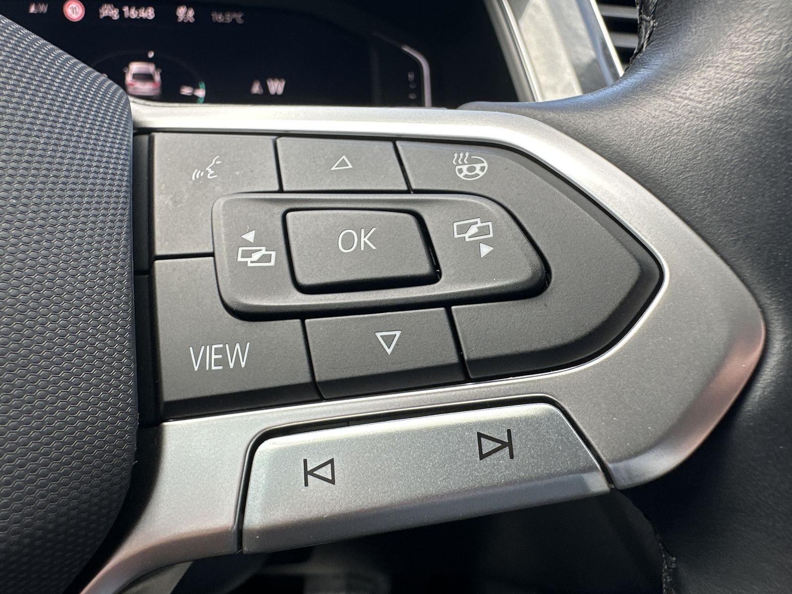 Fahrzeugabbildung Volkswagen Tiguan Allspace 4M Elegance 7-Sitzer NAV+IQLIGHT