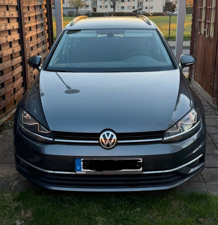 Image of Volkswagen Golf