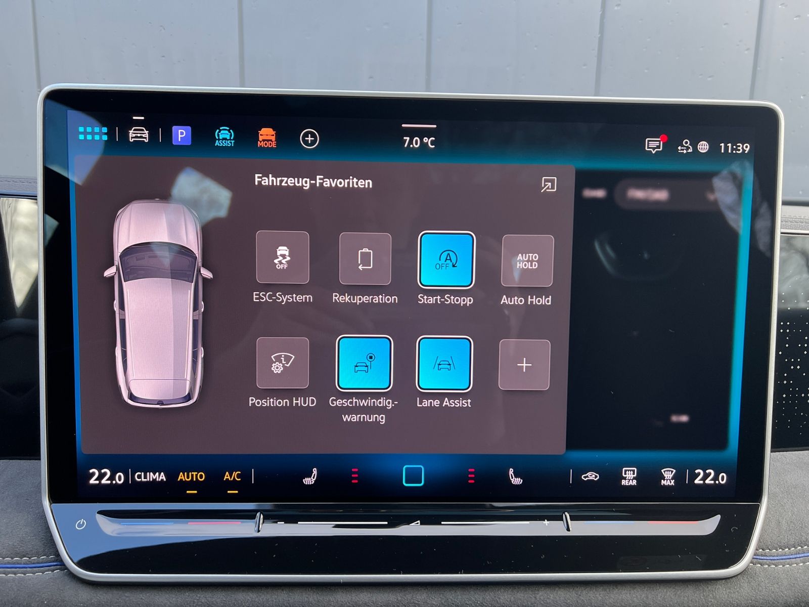 Fahrzeugabbildung Volkswagen Tiguan R-Line 1.5 eTSI DSG *AHK, ACC, IQ.Light,