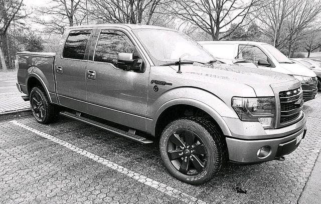 Ford F150 FX4 Crew Cab V8