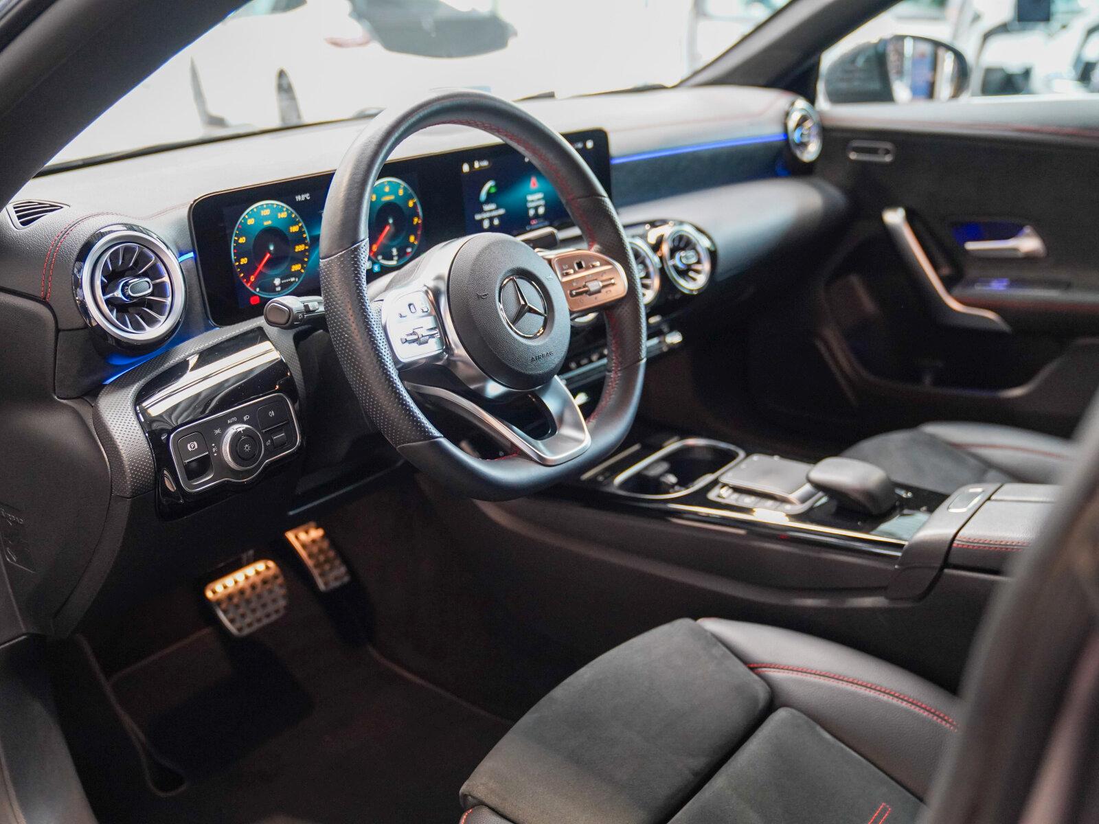 Mercedes-Benz CLA 180 SB AMG Line CarPlay Ambientebeleuchtung, миниатюра 14