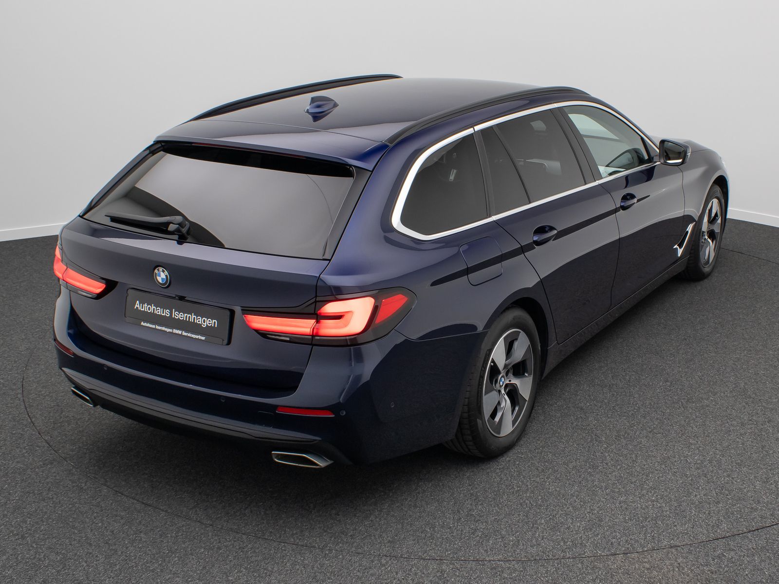 Fahrzeugabbildung BMW 520d xD DAB Kamera HUD Laser H/K Leder Komfort