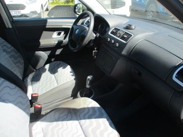 Skoda Fabia Ambiente Klimaanlage + PDC