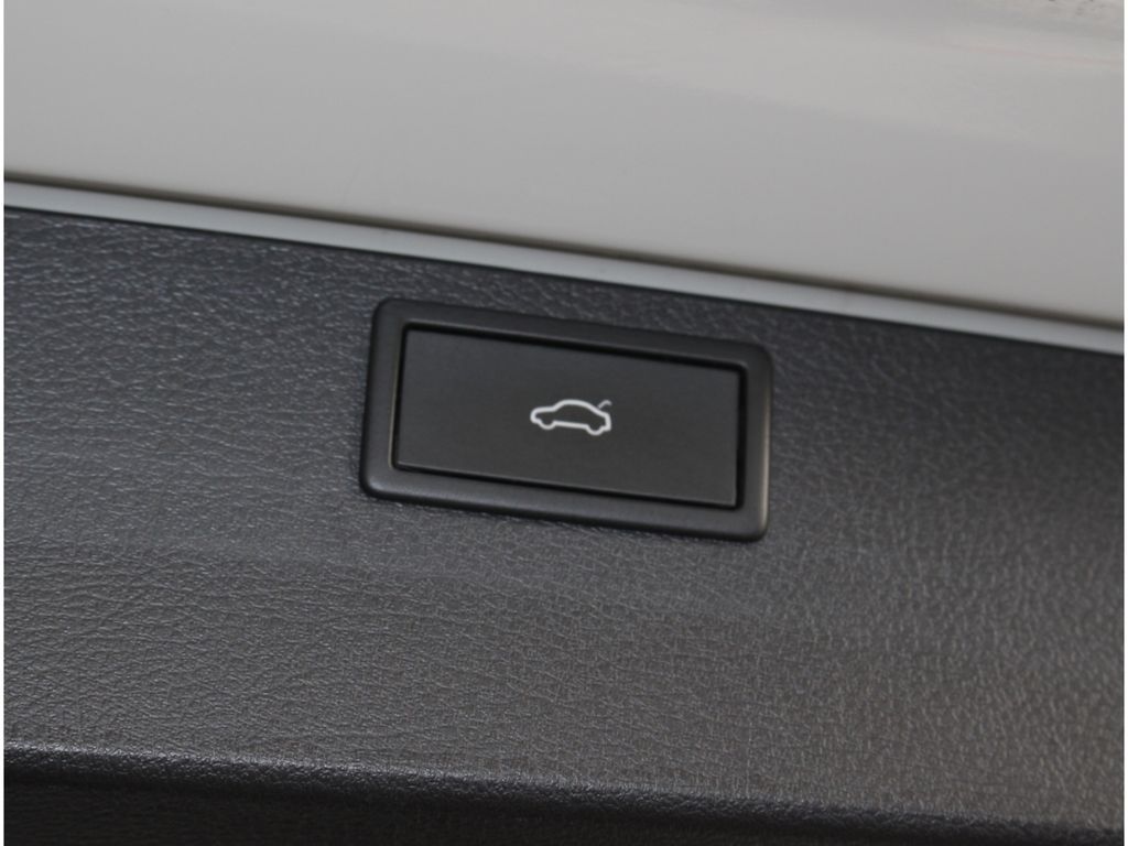 Fahrzeugabbildung Volkswagen T6 Multivan 4MOTION 2.0 TDI Kamera+Standheizung