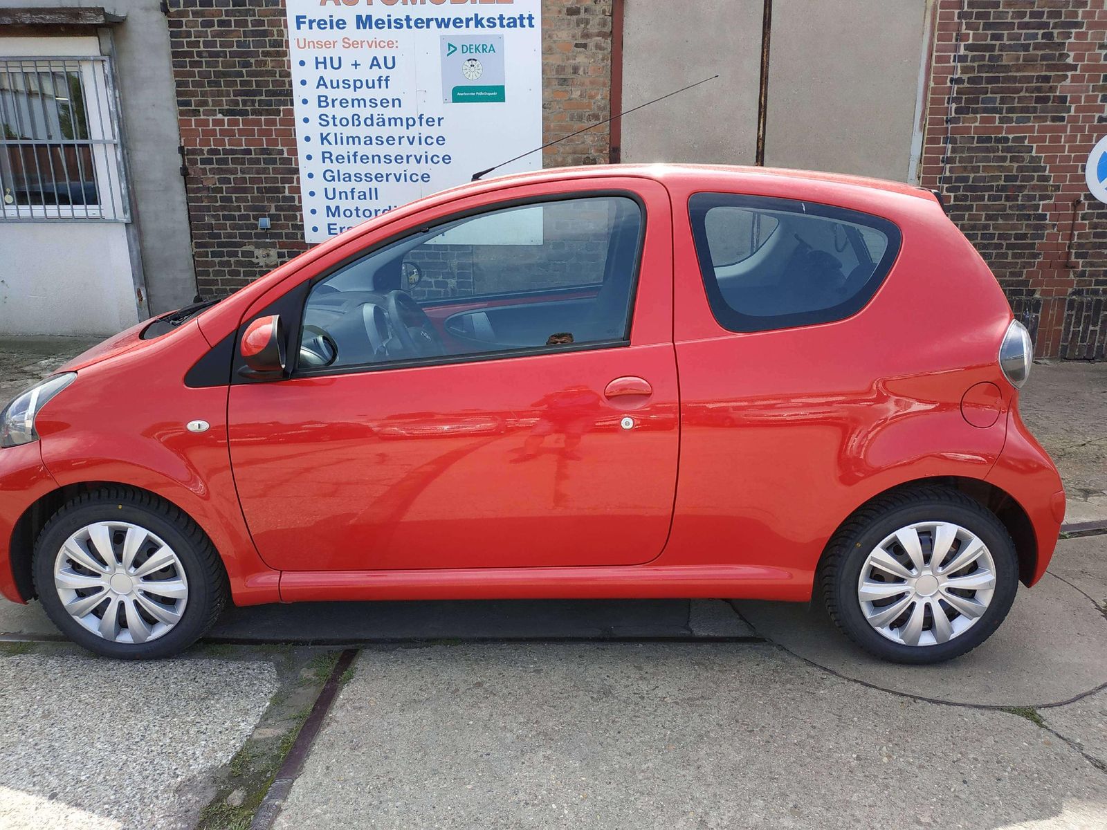 Aygo 1.0 Cool/ TÜV NEU/ Klima/ neue Allwetterrei – Bild 3