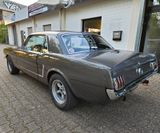 Ford Mustang Coupe Seltener Klassiker Sammlerzustand - Ford Mustang mit Benzin-Antrieb: Schaltgetriebe