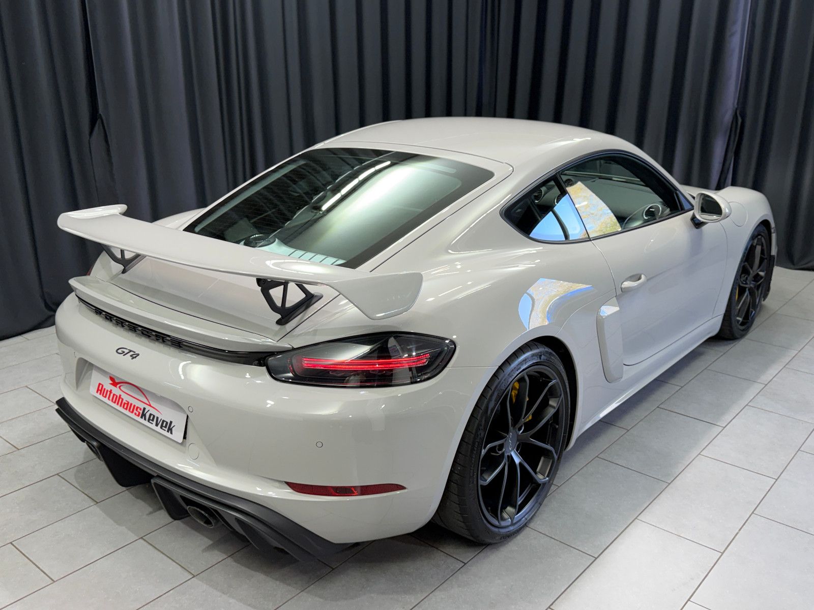 Fahrzeugabbildung Porsche Cayman GT4|918 SCHALENSITZE|PCCB|1.HAND|SCHALTER