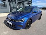 Volkswagen Polo VI Comfortline / App+LED+PDC vo.&hi.