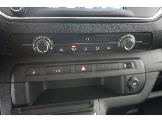 Vivaro Electric e C CARGO M 50kWH+PARKPILOT+SCHI