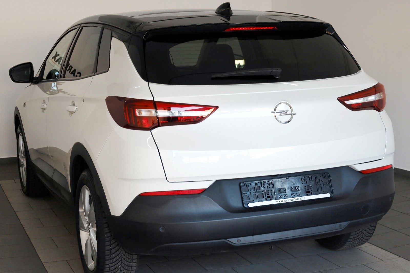 Fahrzeugabbildung Opel Grandland(X) TLeder,Navi,LED,Panorama,Kamera,AHK